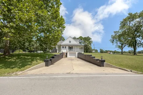 754 Veterans Parkway Murfreesboro TN 37128
