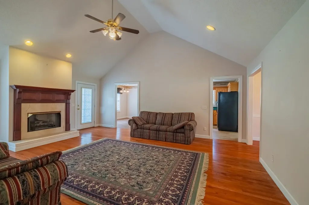 537 Big Oak Drive Manchester TN 37355