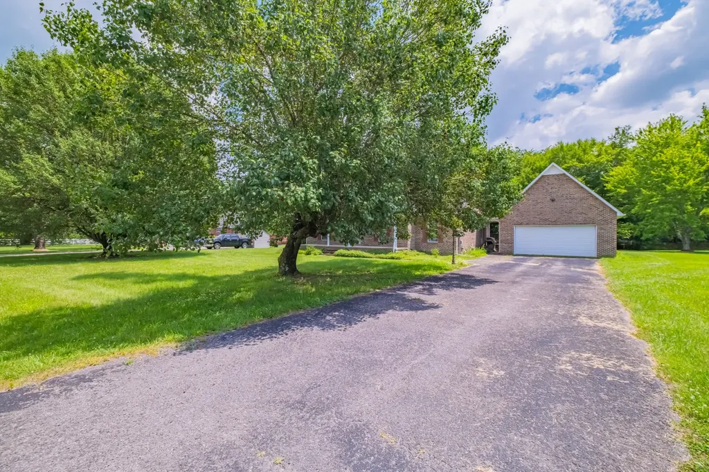 537 Big Oak Drive Manchester TN 37355