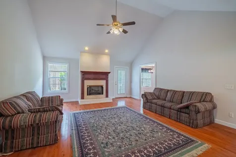 537 Big Oak Drive Manchester TN 37355