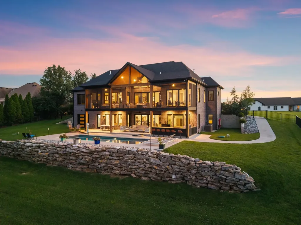 556 Bay Point Drive Gallatin TN 37066