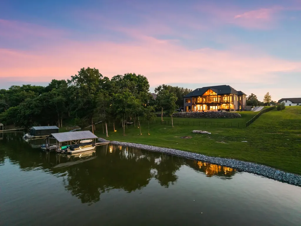 556 Bay Point Drive Gallatin TN 37066