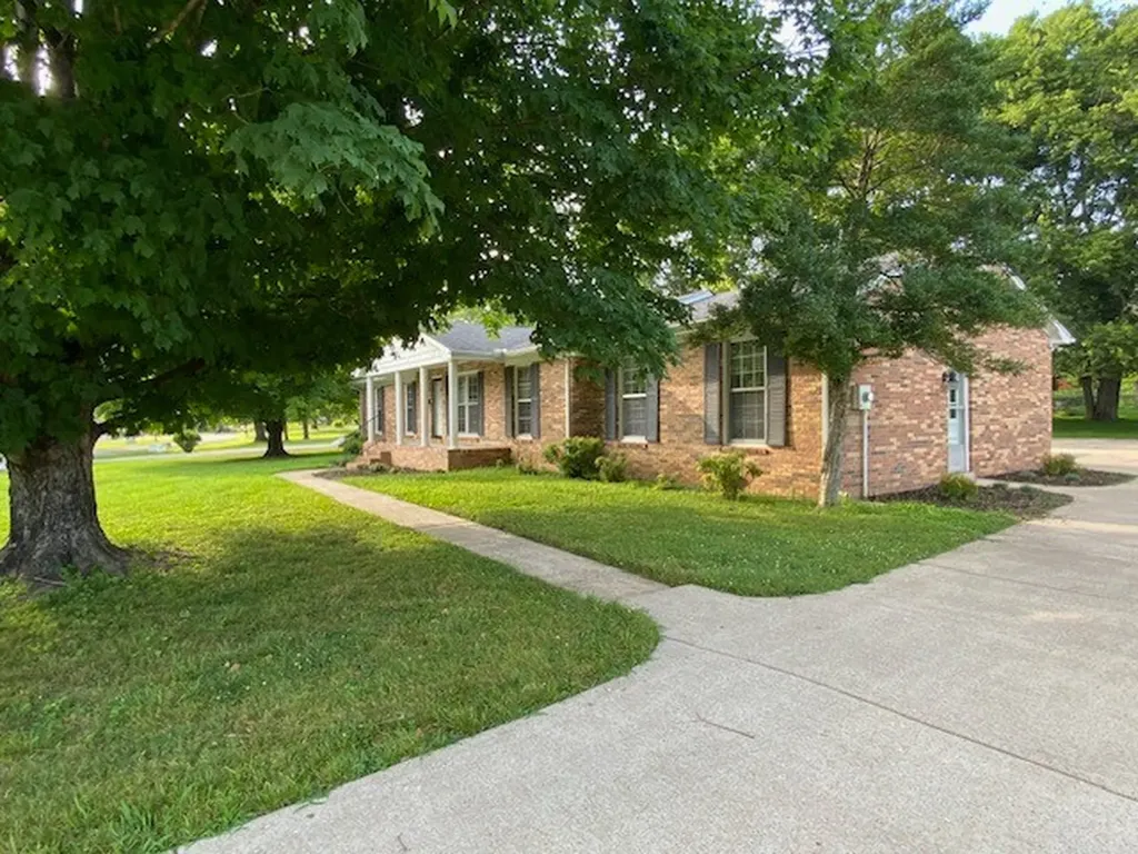 968 Galloway Street Lewisburg TN 37091