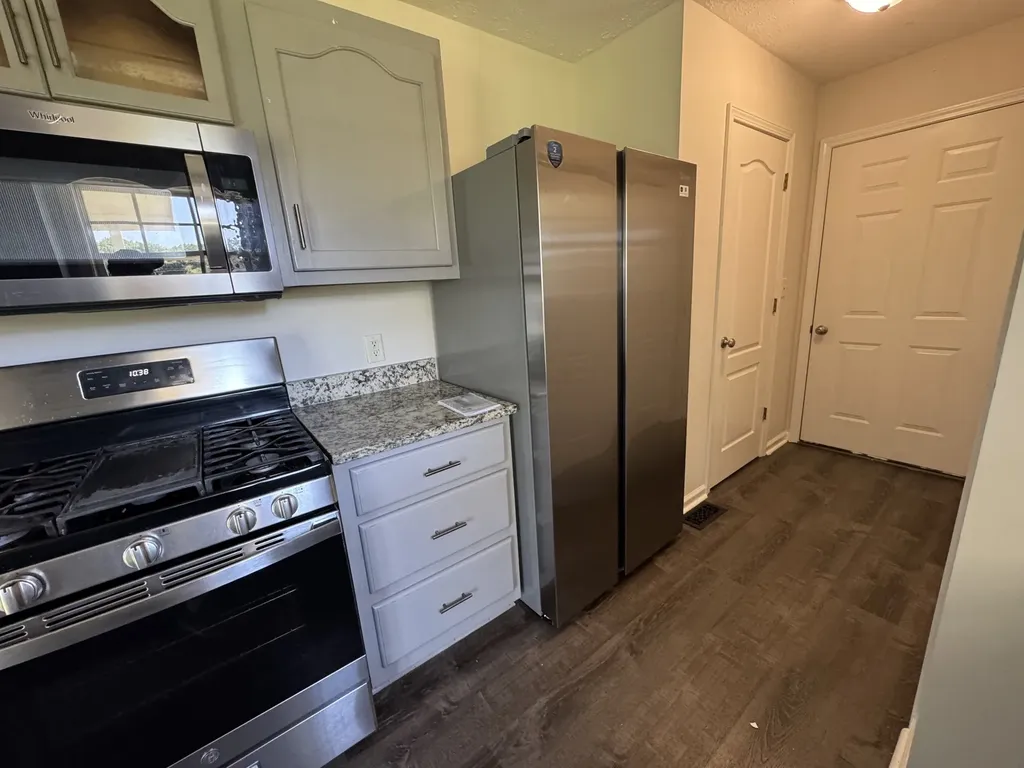 2012 Stafford Drive Columbia TN 38401