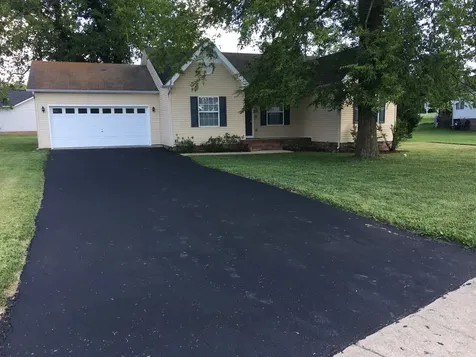 2012 Stafford Drive Columbia TN 38401