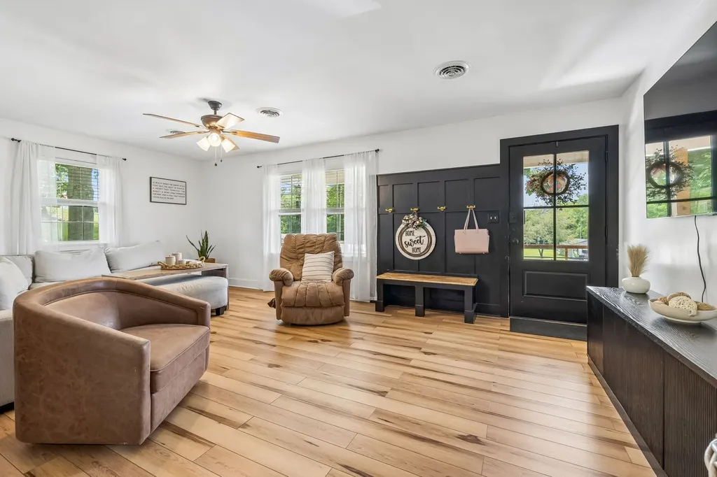 208 Western Avenue Hartsville TN 37074