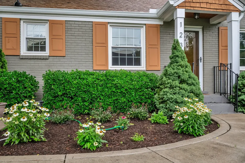 1235 Sunnymeade Drive Nashville TN 37216