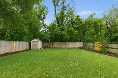 1235 Sunnymeade Drive Nashville TN 37216