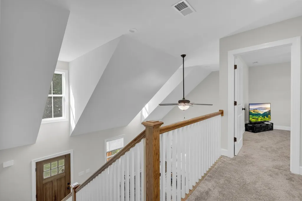 998 West Street Greenbrier TN 37073