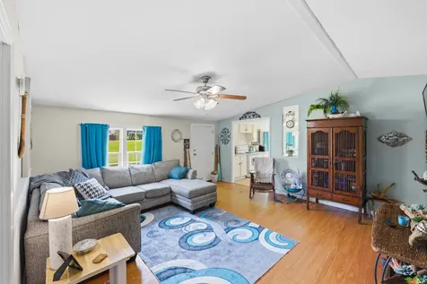 869 Riverview Drive Decaturville TN 38329