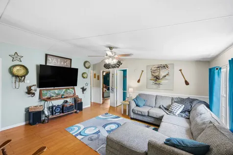 869 Riverview Drive Decaturville TN 38329