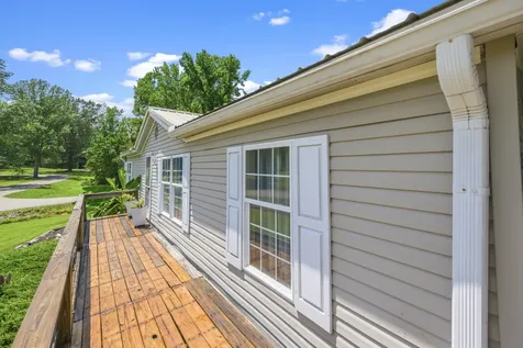 869 Riverview Drive Decaturville TN 38329