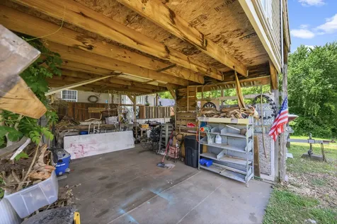 869 Riverview Drive Decaturville TN 38329