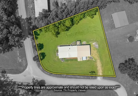 869 Riverview Drive Decaturville TN 38329