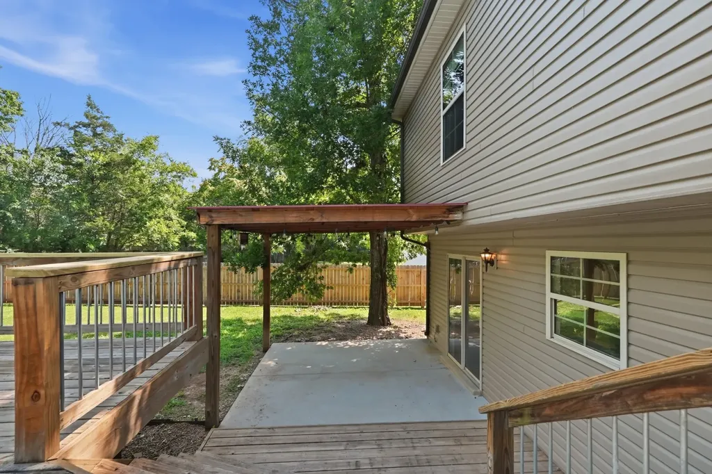 104 Check Court Smyrna TN 37167