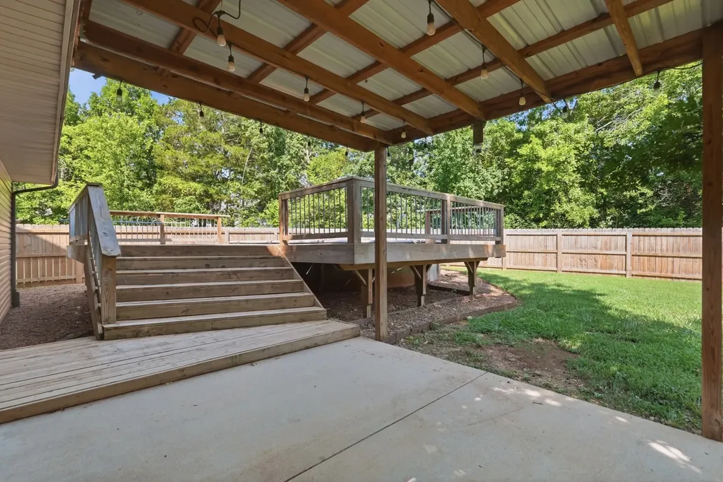 104 Check Court Smyrna TN 37167
