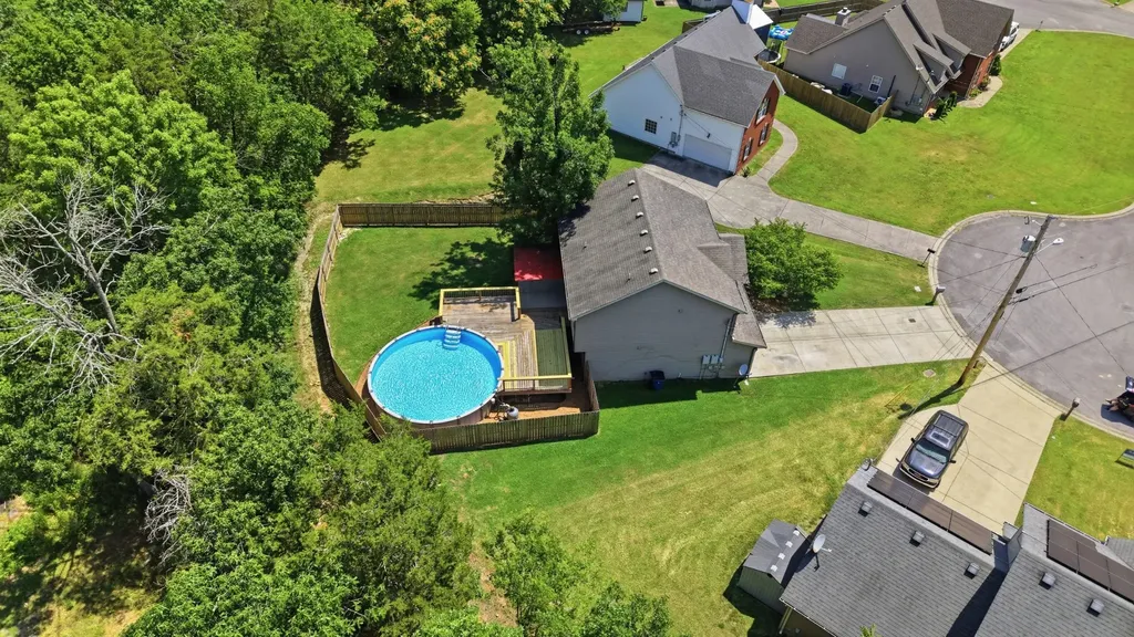 104 Check Court Smyrna TN 37167