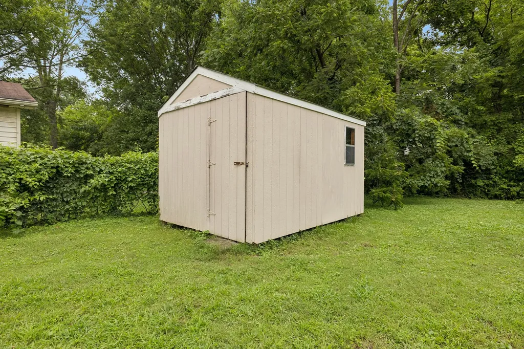 7010 Bonnavent Drive Hermitage TN 37076