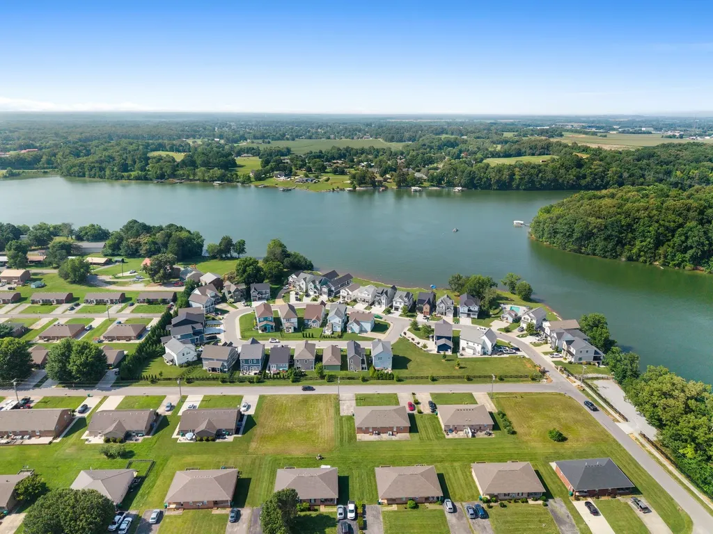 142 Barefoot Way Winchester TN 37398