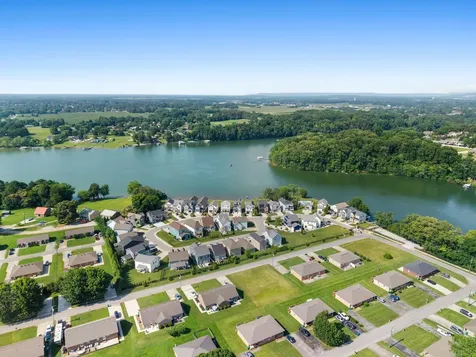 142 Barefoot Way Winchester TN 37398