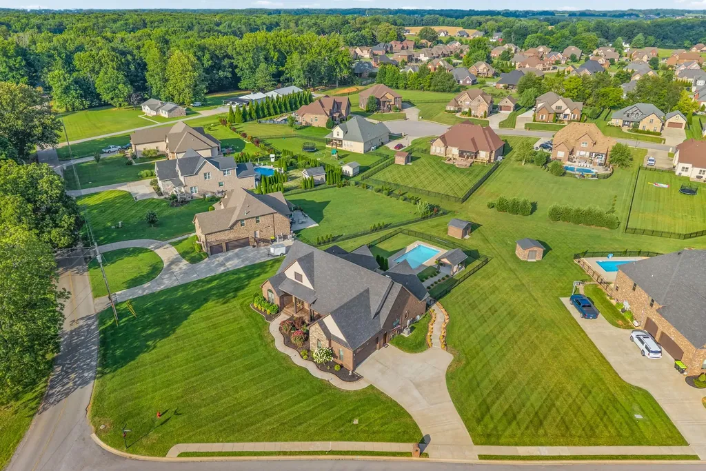 3000 Hartley Drive Clarksville TN 37043