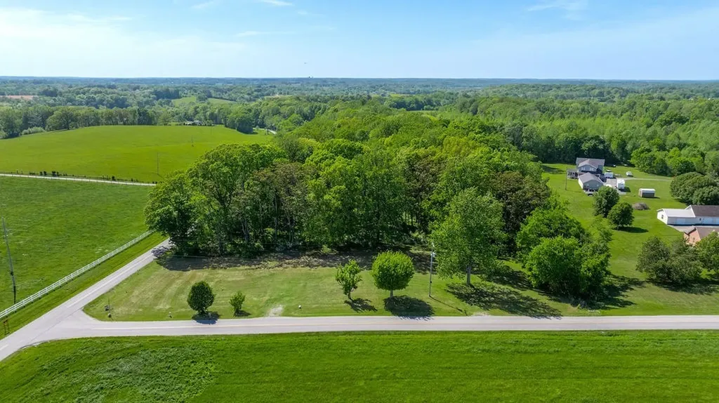 101 Riggs Road Portland TN 37148