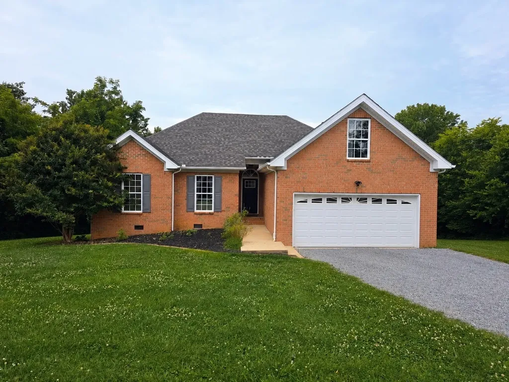 9389 Hi Lo Road Bon Aqua TN 37025