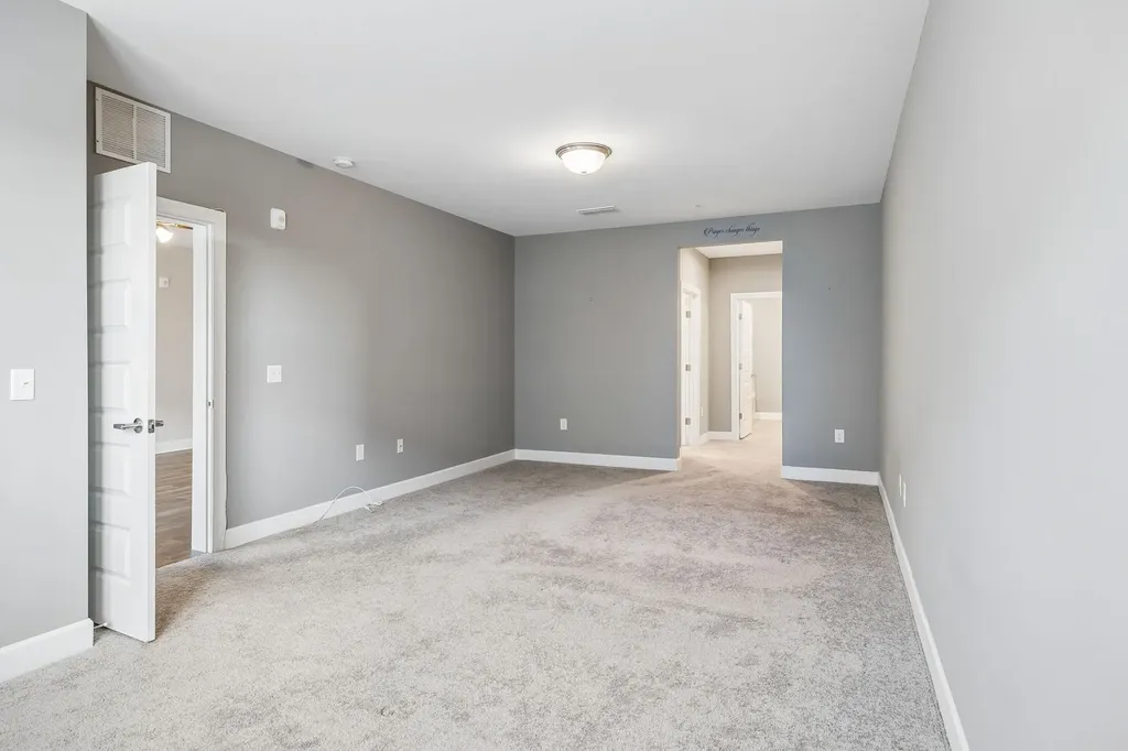 141 Saundersville Road Hendersonville TN 37075