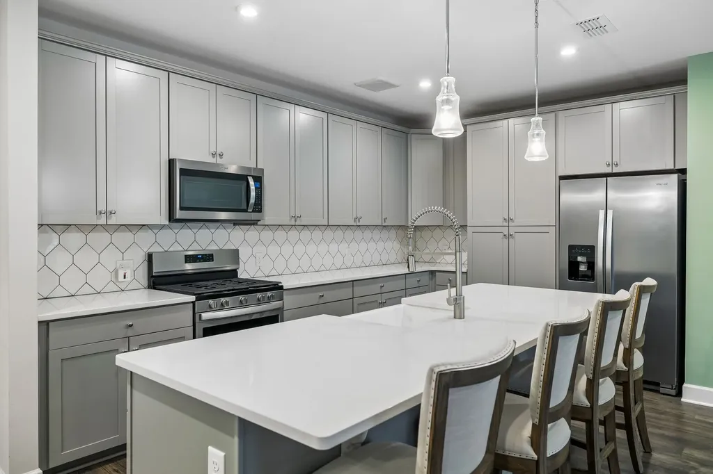 141 Saundersville Road Hendersonville TN 37075