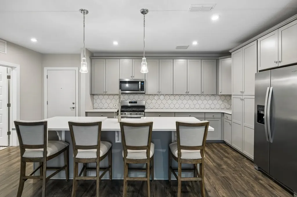 141 Saundersville Road Hendersonville TN 37075
