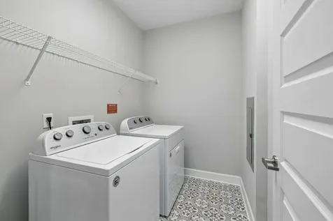 141 Saundersville Road Hendersonville TN 37075