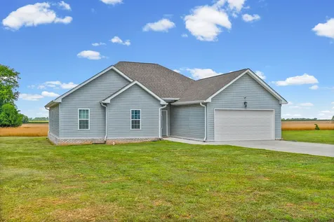 103 Red Bird Avenue Adairville KY 42202