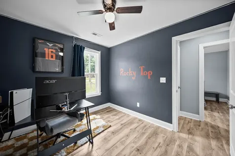 103 Red Bird Avenue Adairville KY 42202
