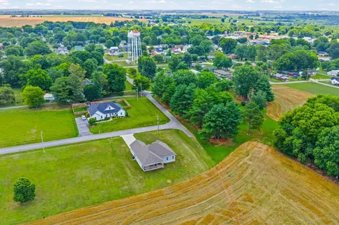 103 Red Bird Avenue Adairville KY 42202