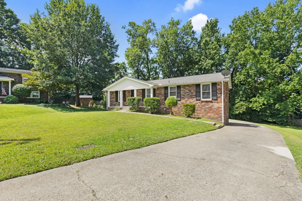 620 Baton Rouge Court Hermitage TN 37076