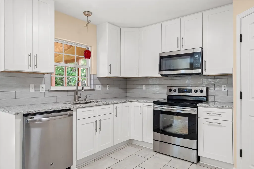 259 Neal Avenue Smyrna TN 37167