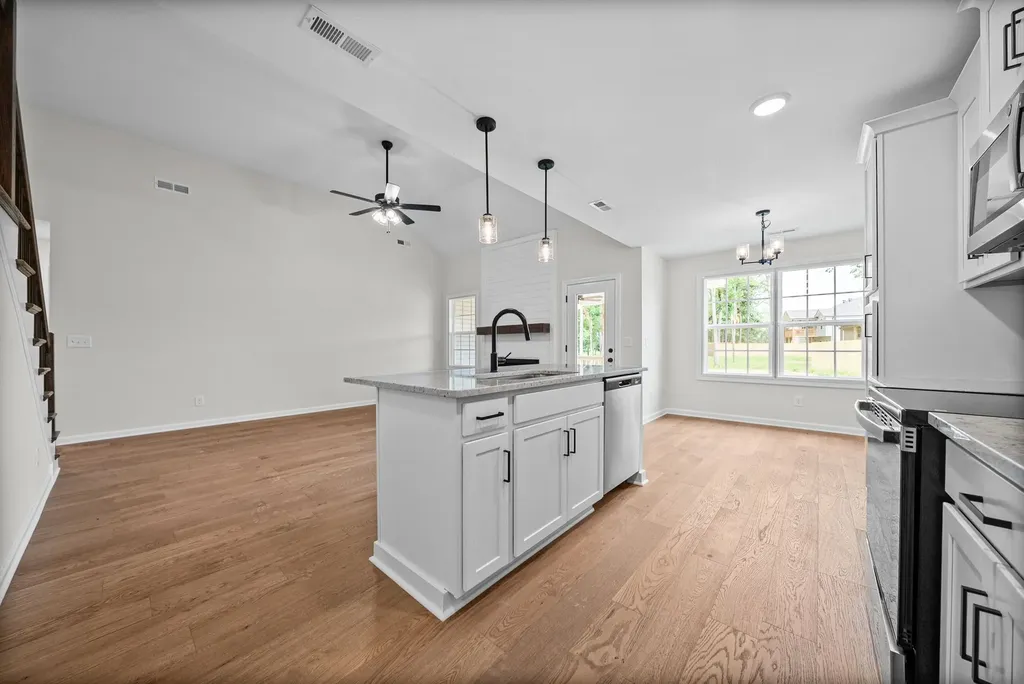 302 Tisha Court Clarksville TN 37042