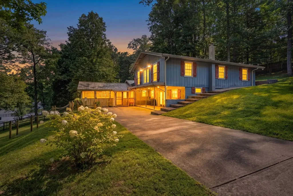 554 Hickman Shores Road Dover TN 37058