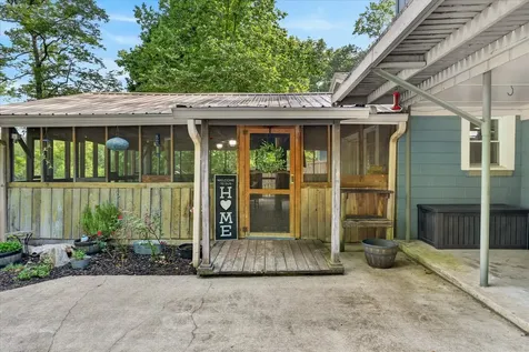 554 Hickman Shores Road Dover TN 37058