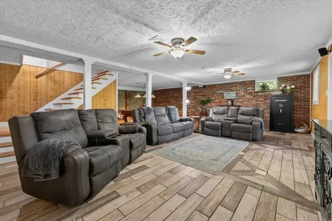 554 Hickman Shores Road Dover TN 37058