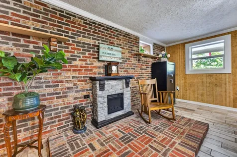554 Hickman Shores Road Dover TN 37058