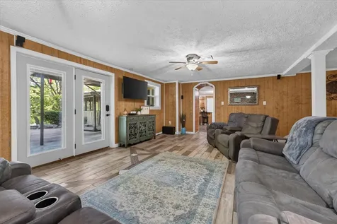 554 Hickman Shores Road Dover TN 37058