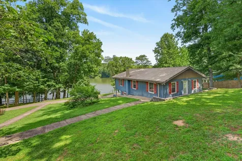 554 Hickman Shores Road Dover TN 37058