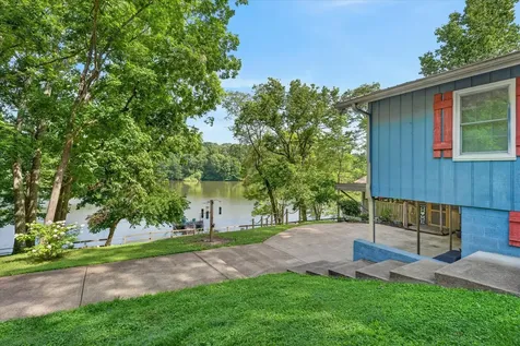 554 Hickman Shores Road Dover TN 37058