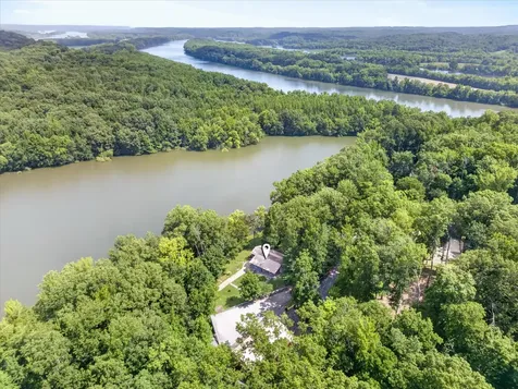554 Hickman Shores Road Dover TN 37058
