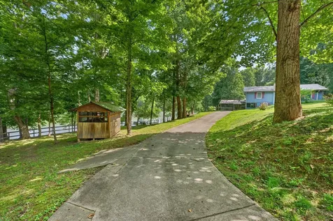 554 Hickman Shores Road Dover TN 37058