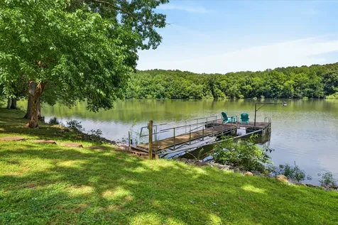 554 Hickman Shores Road Dover TN 37058