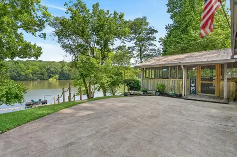 554 Hickman Shores Road Dover TN 37058