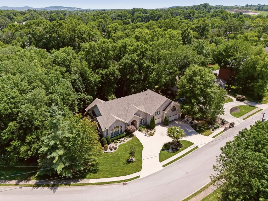 1714 Blairmont Drive Lebanon TN 37087