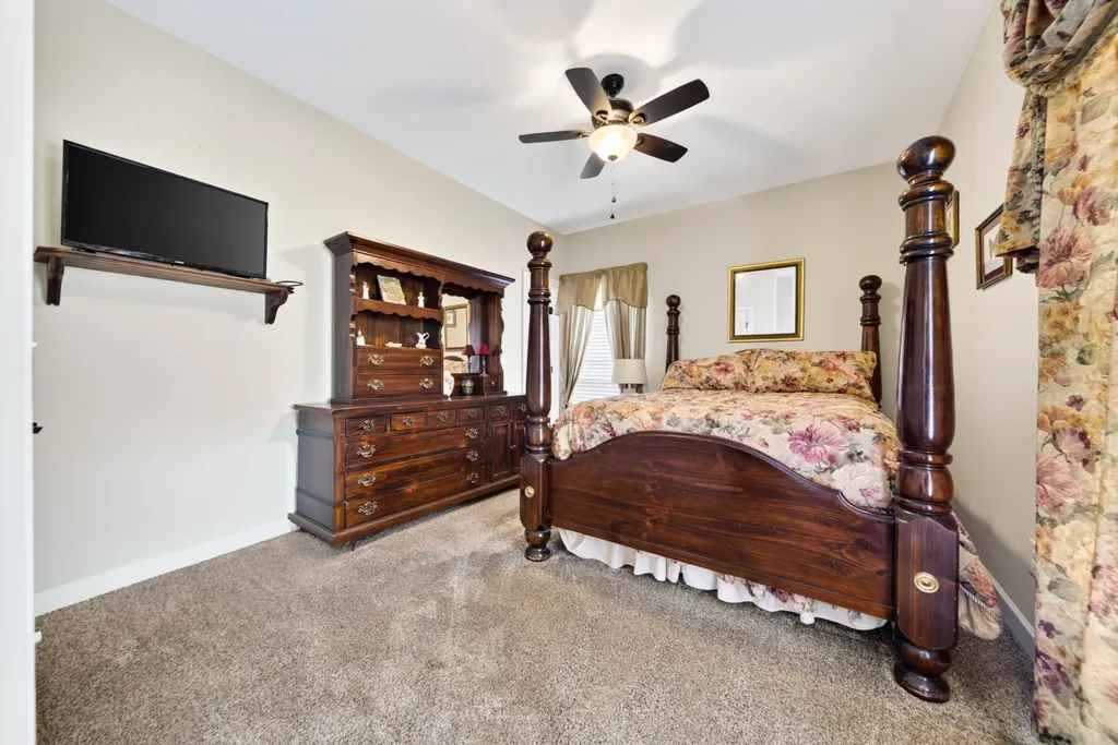 130 Tison Lane Cottontown TN 37048